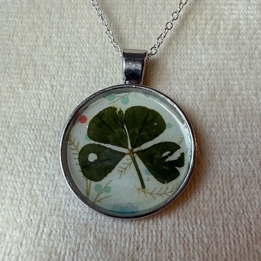 Hand-Crafted Real 4 Four Leaf Clover Pendant w/ Silver Chain